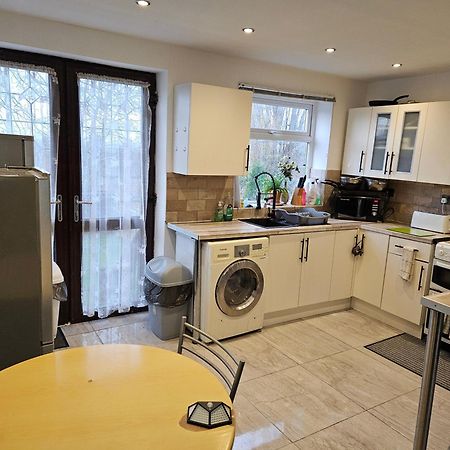 Monyhull Homestay - Near City Centre Kingsheath Nia Nec Bhx Бирмингам Екстериор снимка