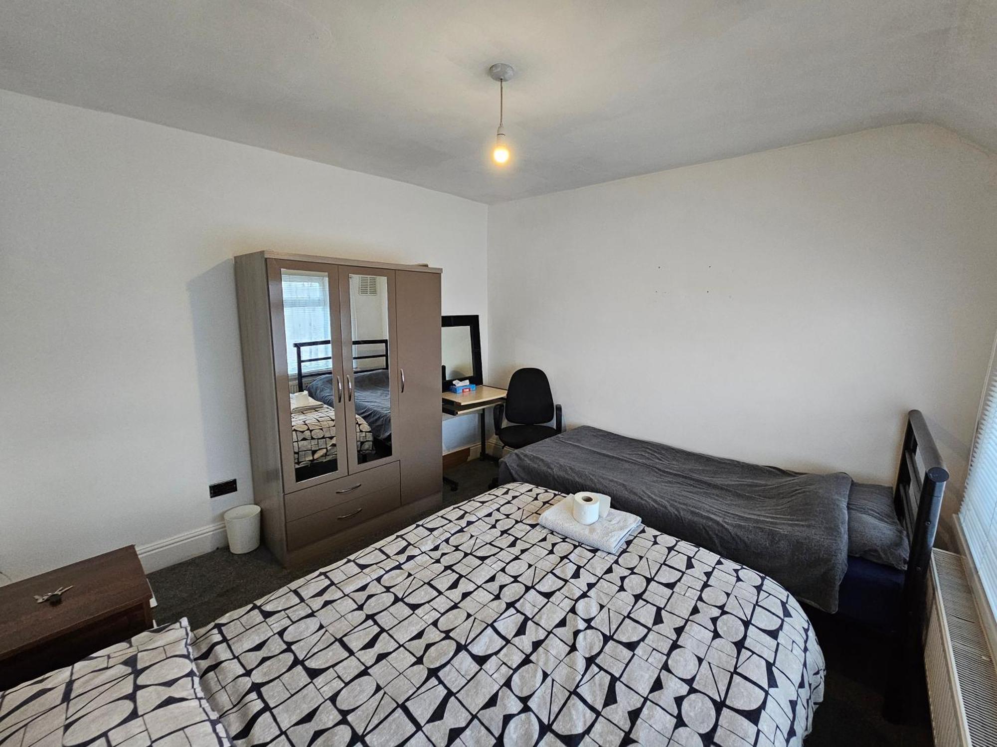 Monyhull Homestay - Near City Centre Kingsheath Nia Nec Bhx Бирмингам Екстериор снимка