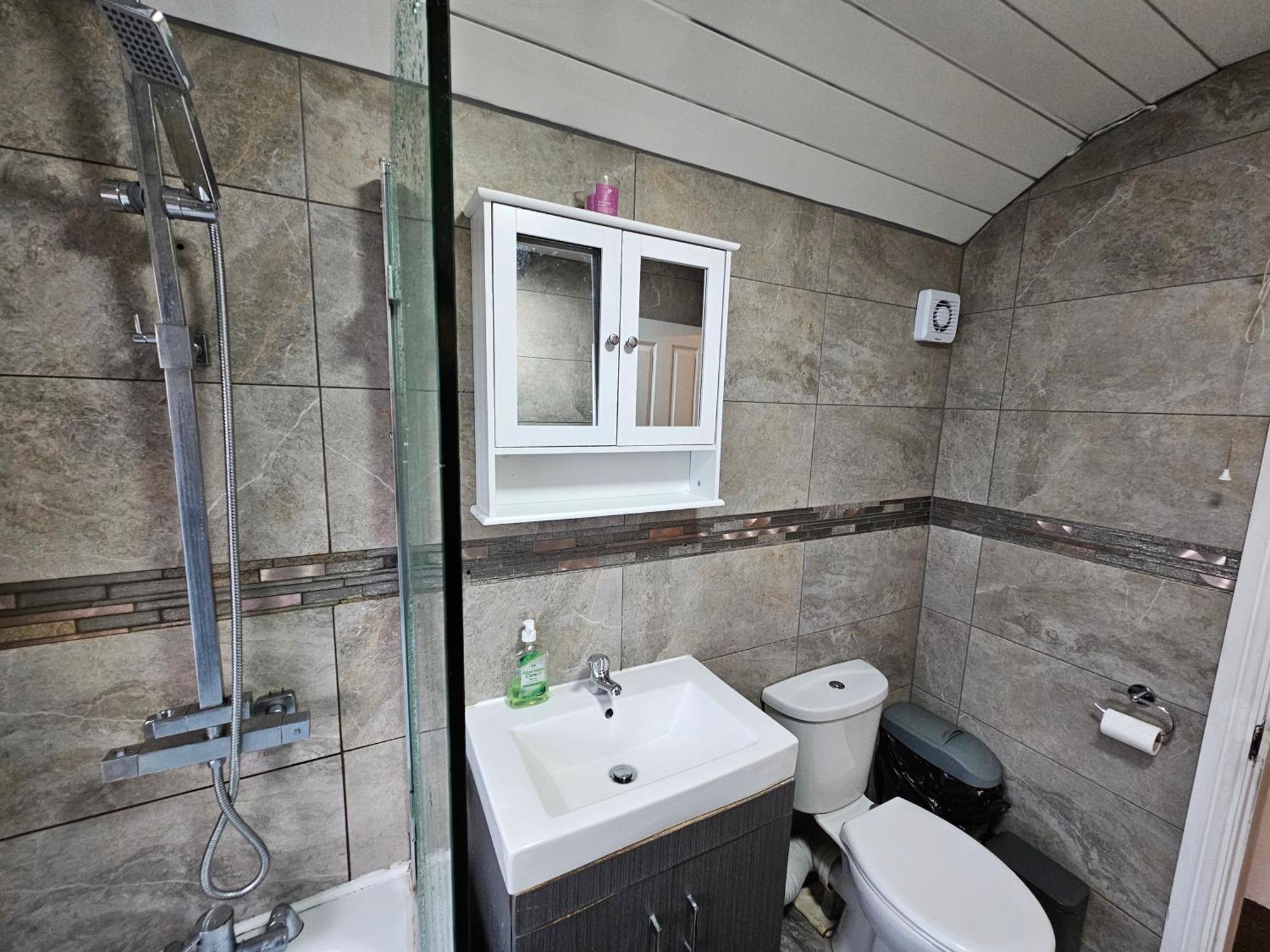 Monyhull Homestay - Near City Centre Kingsheath Nia Nec Bhx Бирмингам Екстериор снимка