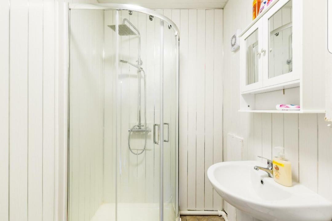 Monyhull Homestay - Near City Centre Kingsheath Nia Nec Bhx Бирмингам Екстериор снимка